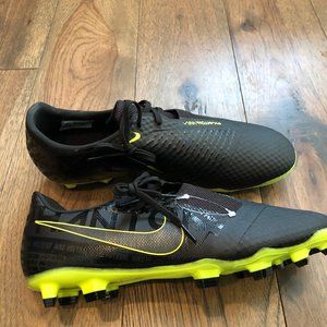 nike soccer shoes no cleats